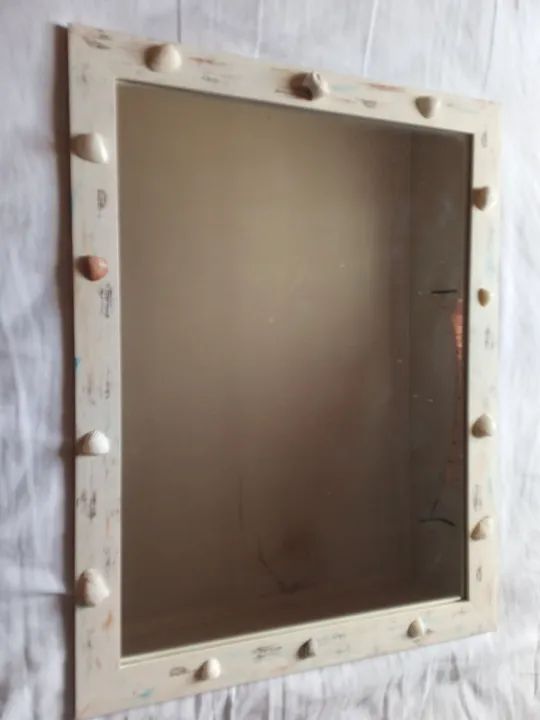 Espelho Decorativo com Conchas