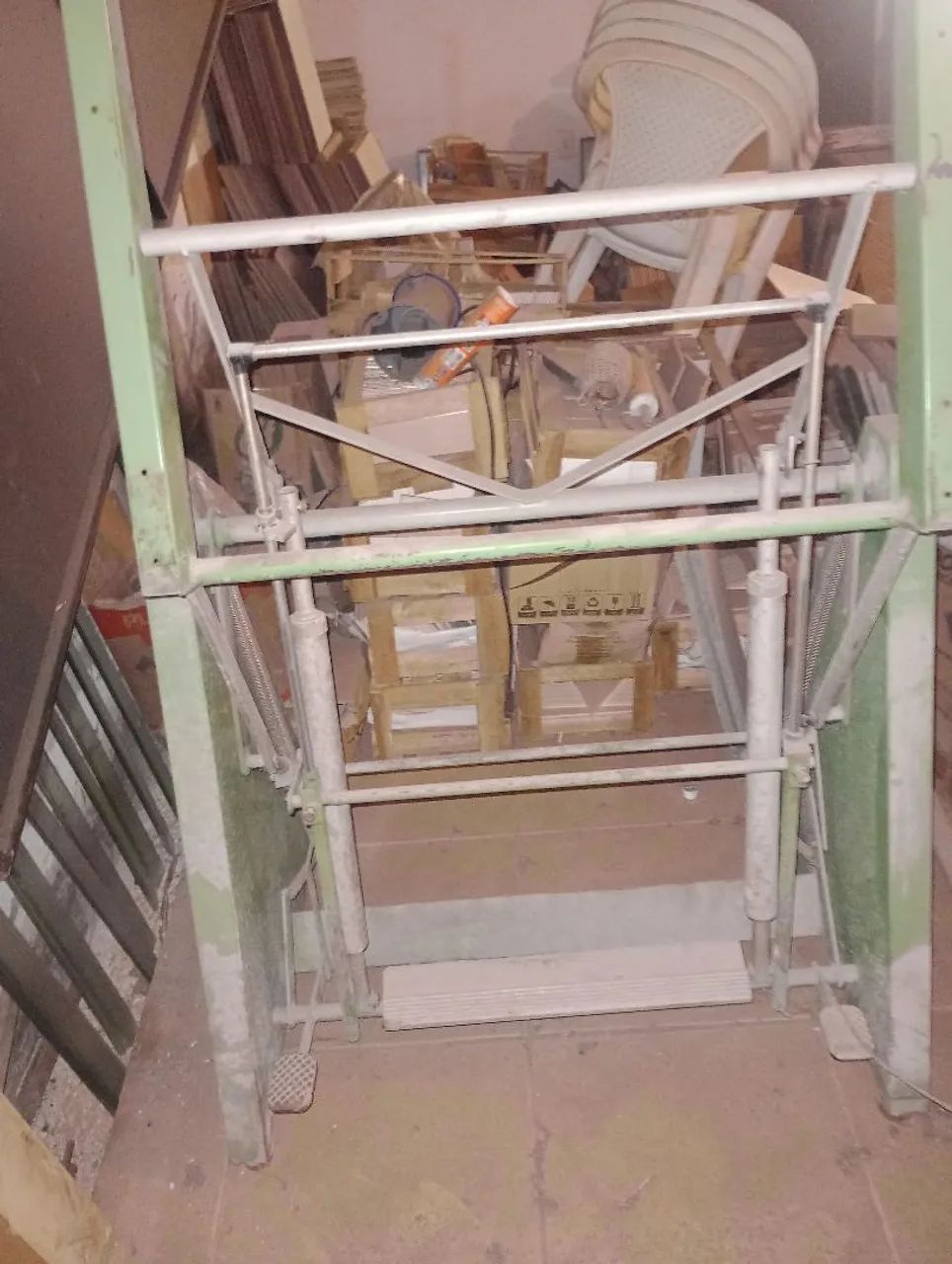 Pranchetas Arquimedes, uma raridade toda funcionando com conta peso para grandes projetos