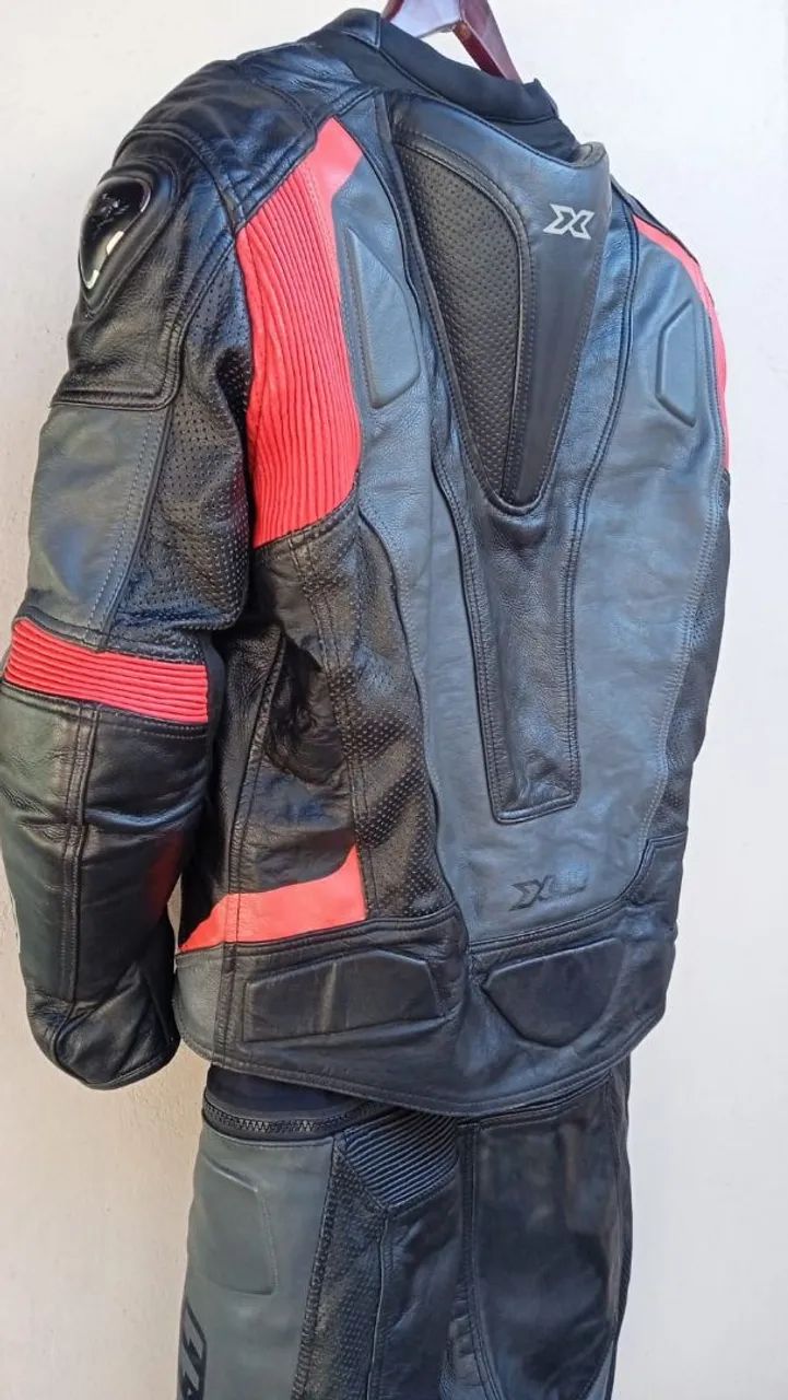 Macacão de Couro para Moto X11 2 PCs 