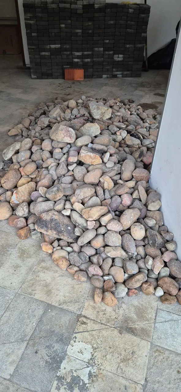 Pedras decorativas para área externa