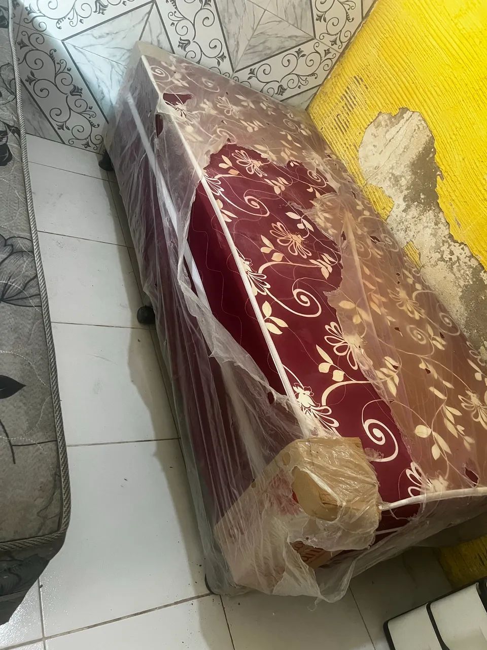 Single Box Bed64842117444993122