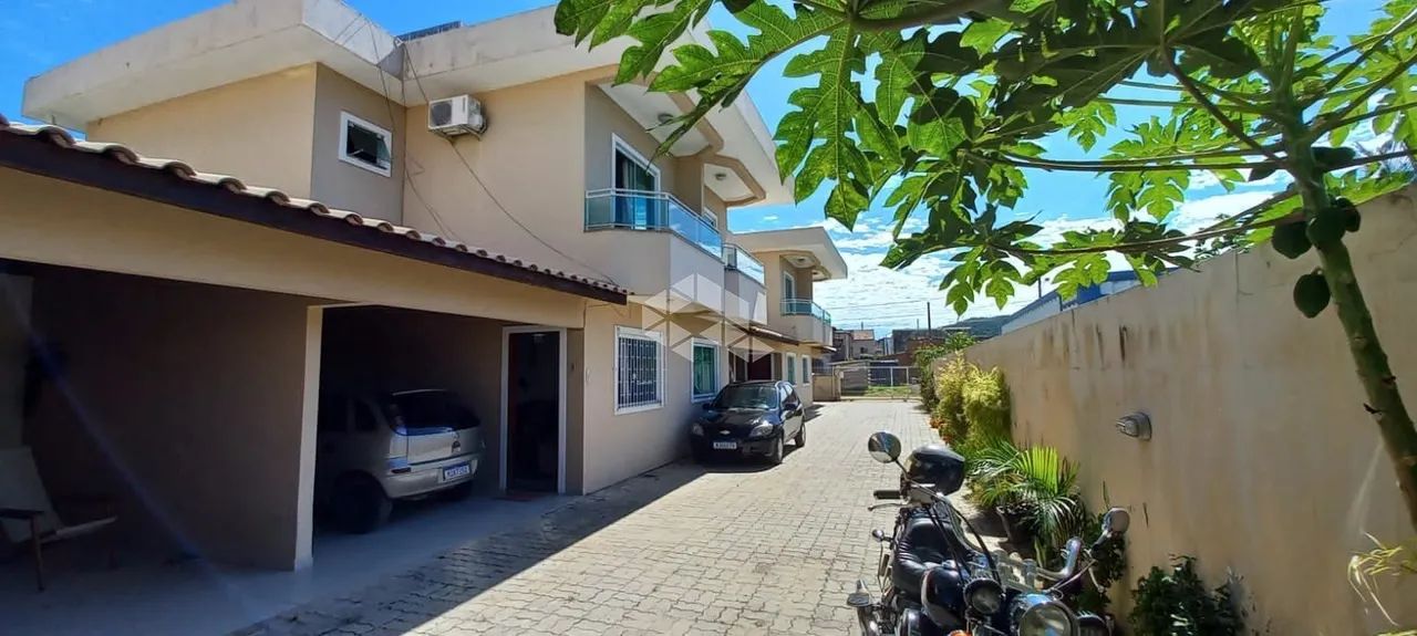 Sobrado Duplex Mobiliado com 2 Dormitorios / Quartos no Ingleses do Rio Vermelho/Florianóp - Foto 2