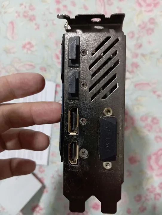 Placa de vídeo AMD RX 580 - Foto 4