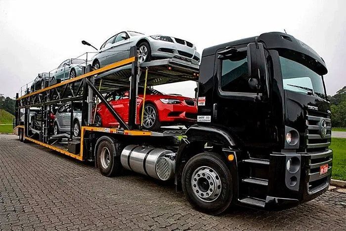 Transporte de veículos para diversos estados 