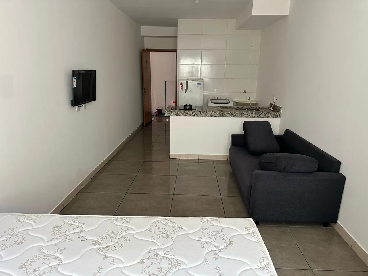 Aluga flat / quitinete mobiliado no setor Pedro Ludovico