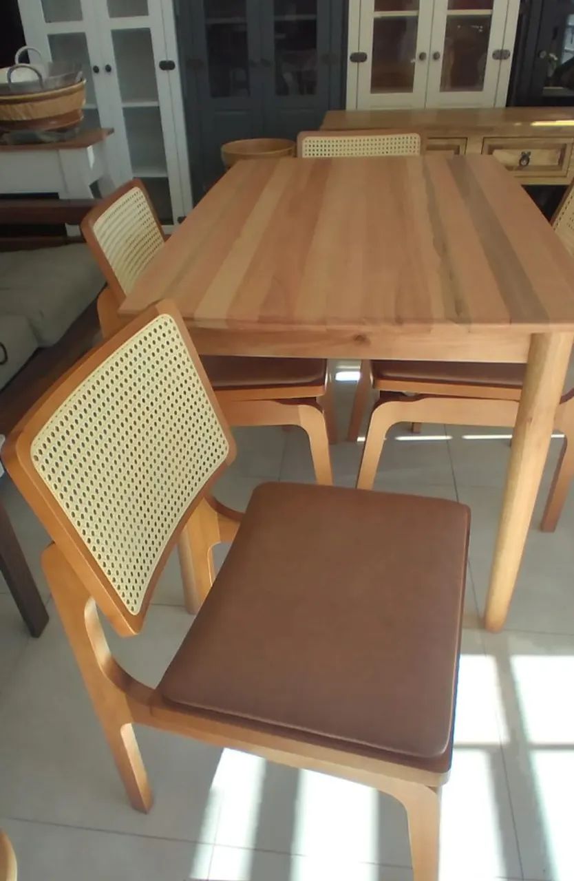 Conjunto Mesa Retangular + 4 Cadeiras - Foto 2