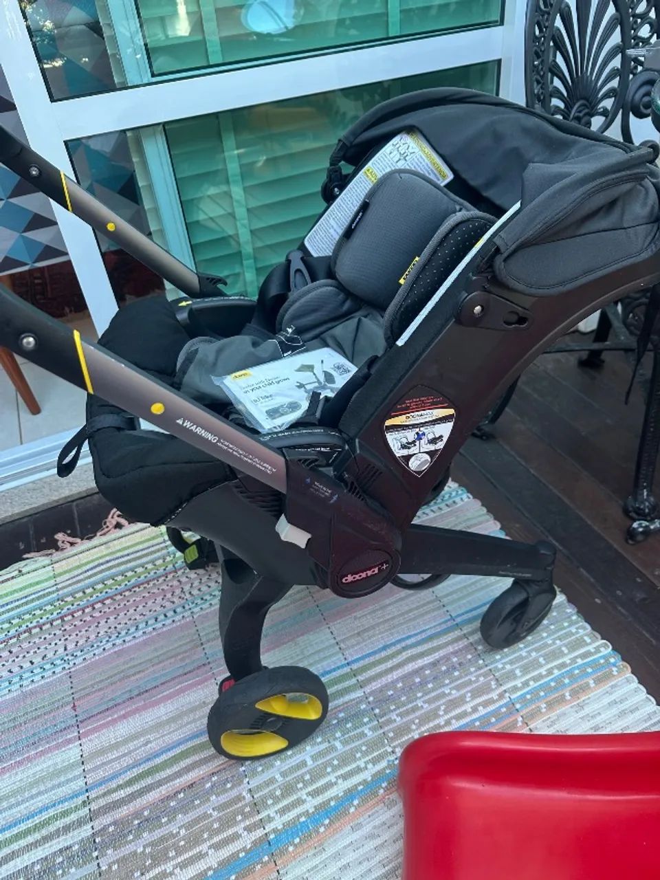 Bebê conforto que vira carrinho Donna