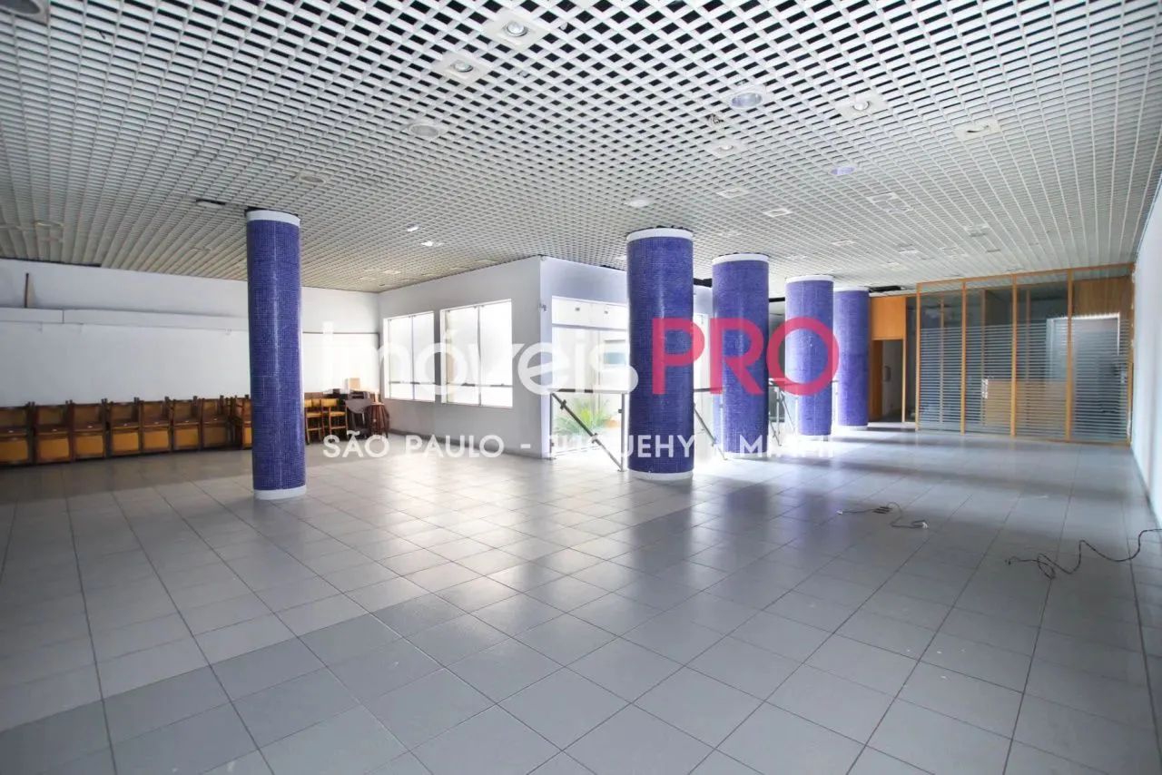Prédio comercial pronto! Com loja, elevadores, janelões, em excelente estado