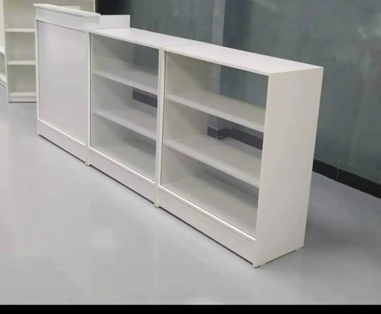 Balcão Caixa +2  Balcão de vitrine de atendimento em MDF  - Foto 3