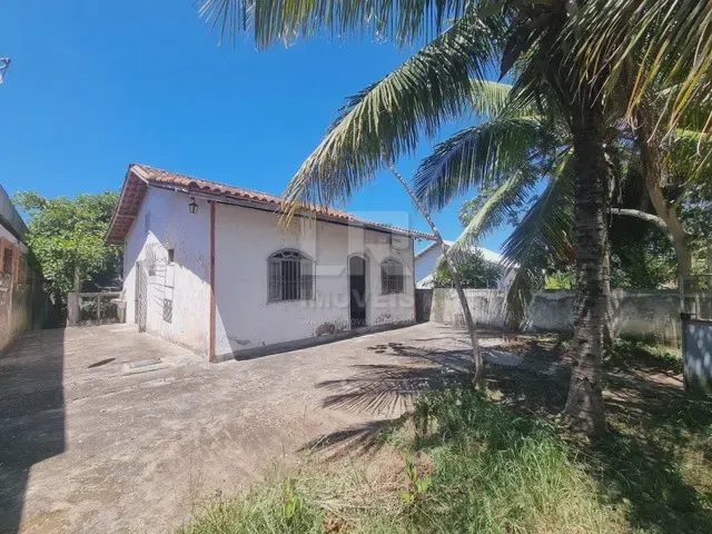 Casa independente com 2 quartos e quintal amplo em bairro tranquilo *NI-14