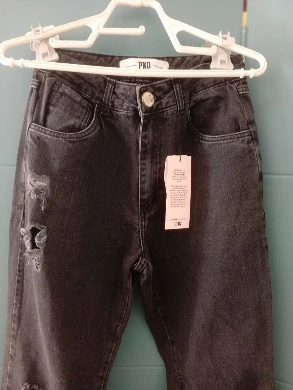 Calça Jeans Preta Destroyed
