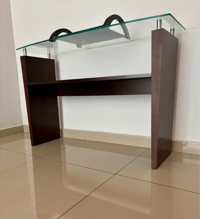 Mesa de Canto em Vidro e Madeira - Foto 3