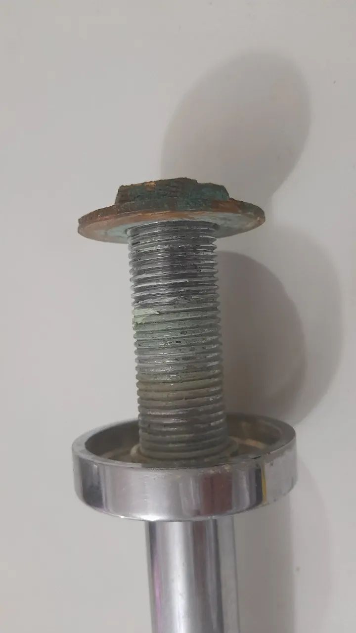 Torneiras Inox Deca - Bica Alta e Bica Baixa - Usadas em Bom Estado  - Foto 6