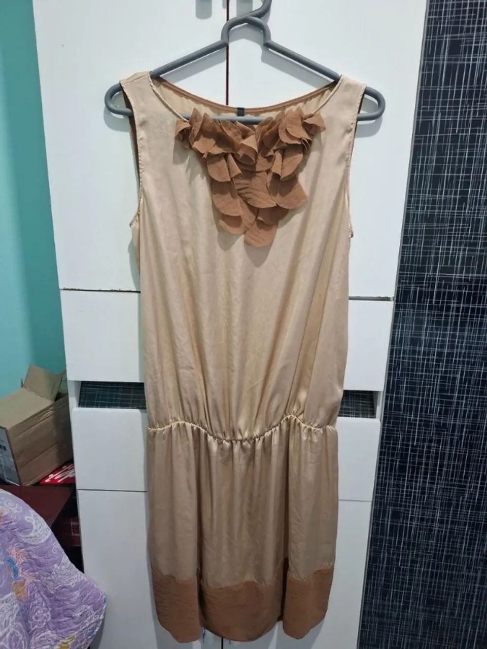 vestido marrom feminino