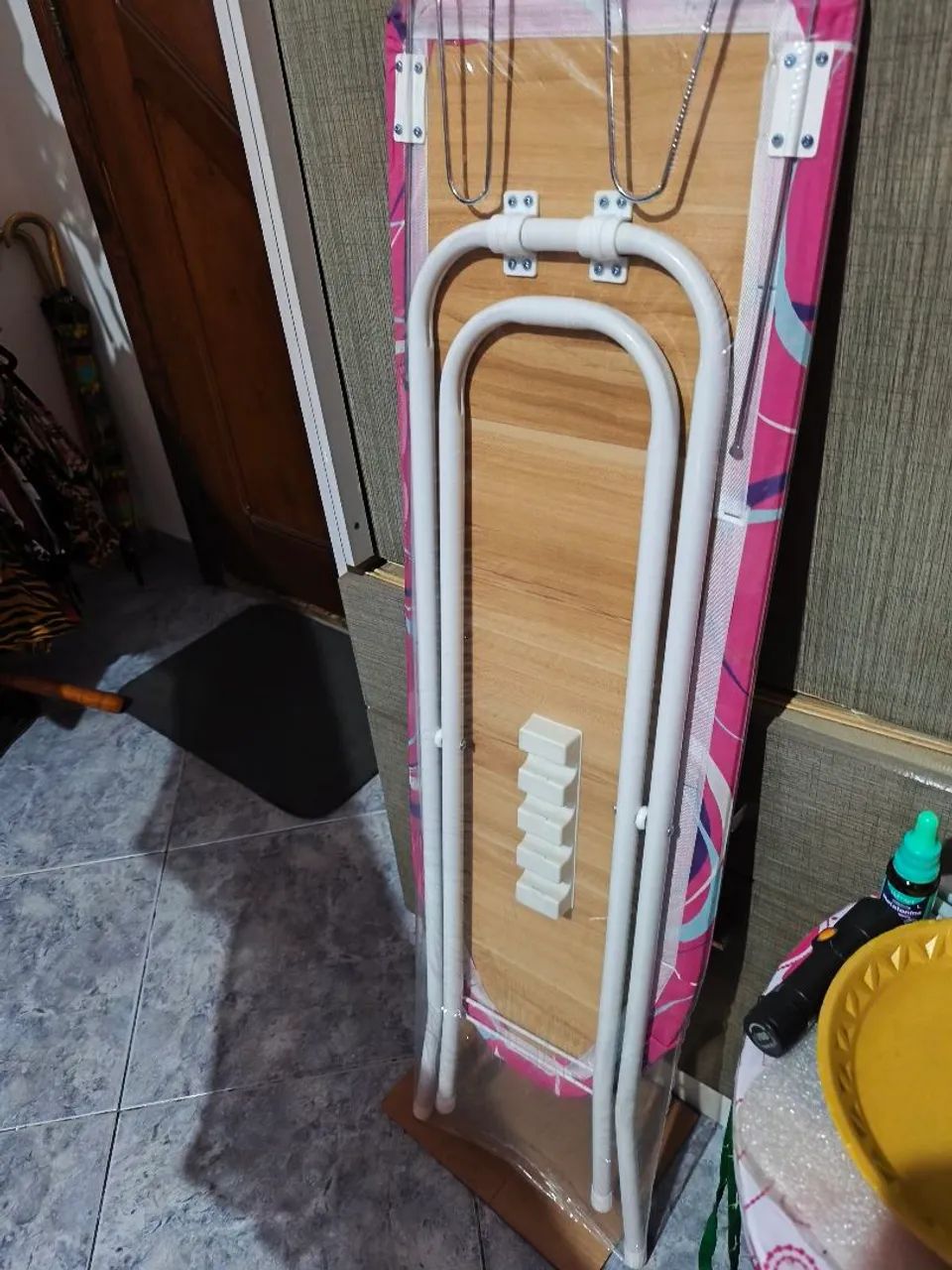 Tábua de passar roupa  - Foto 3