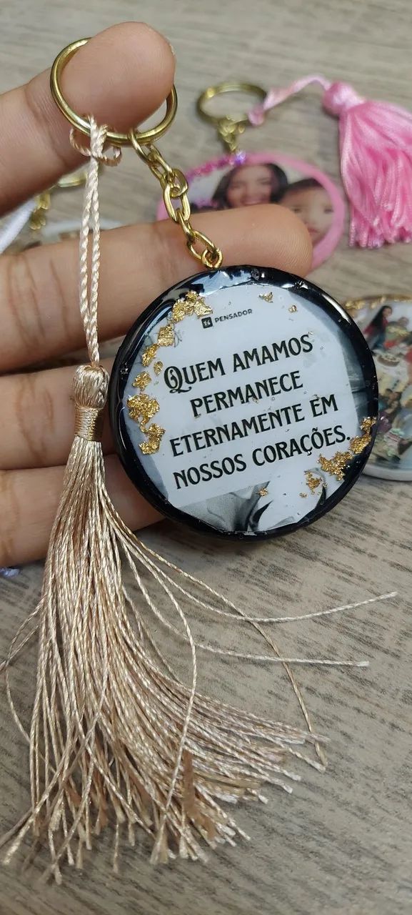 Chaveiro personalizado com nome e frase - Foto 4