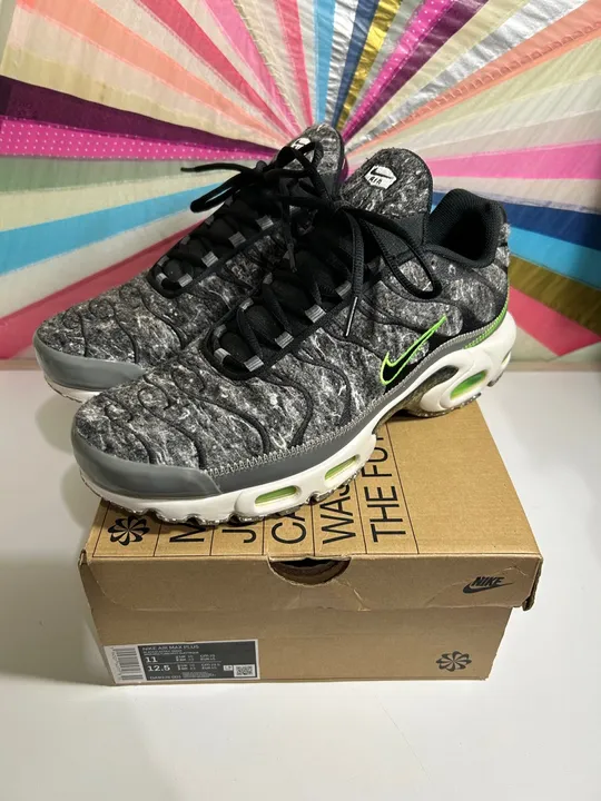 Nike Air Max Plus Essential Crater Green