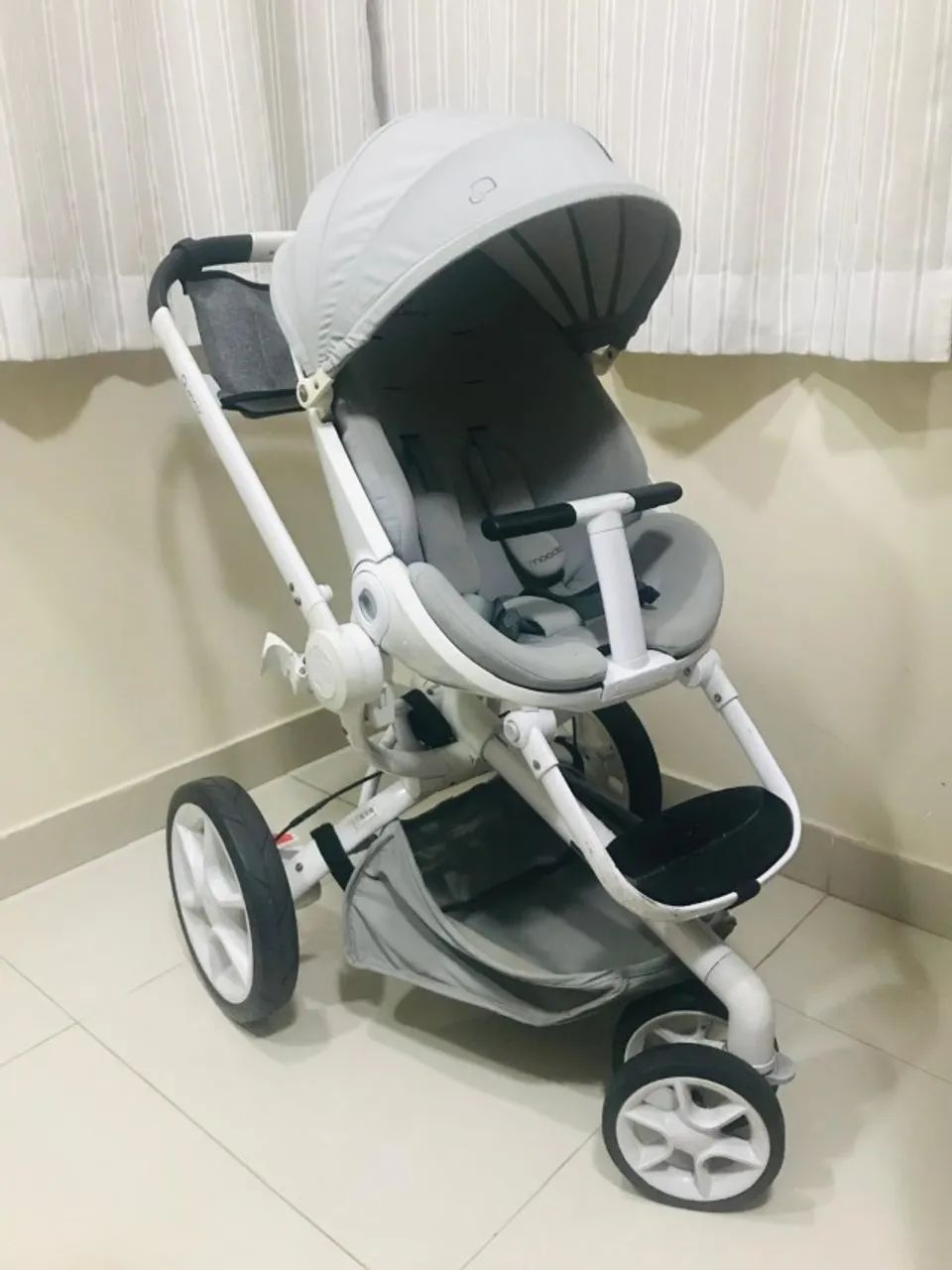 Carrinho de Bebê Quinny Moodd + Bebê Conforto de brinde!
