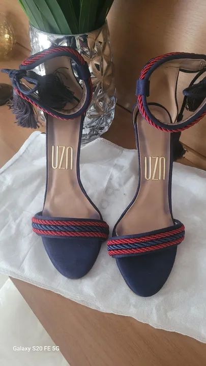 Sandálias femininas Carrano verde - Foto 3