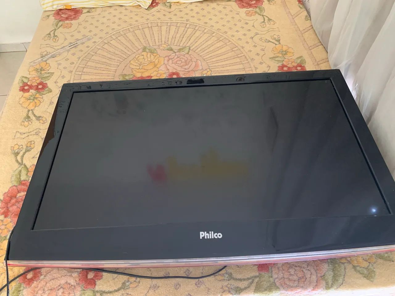 Televisão Philco usada de 42 polegadas e seu controle - Foto 2