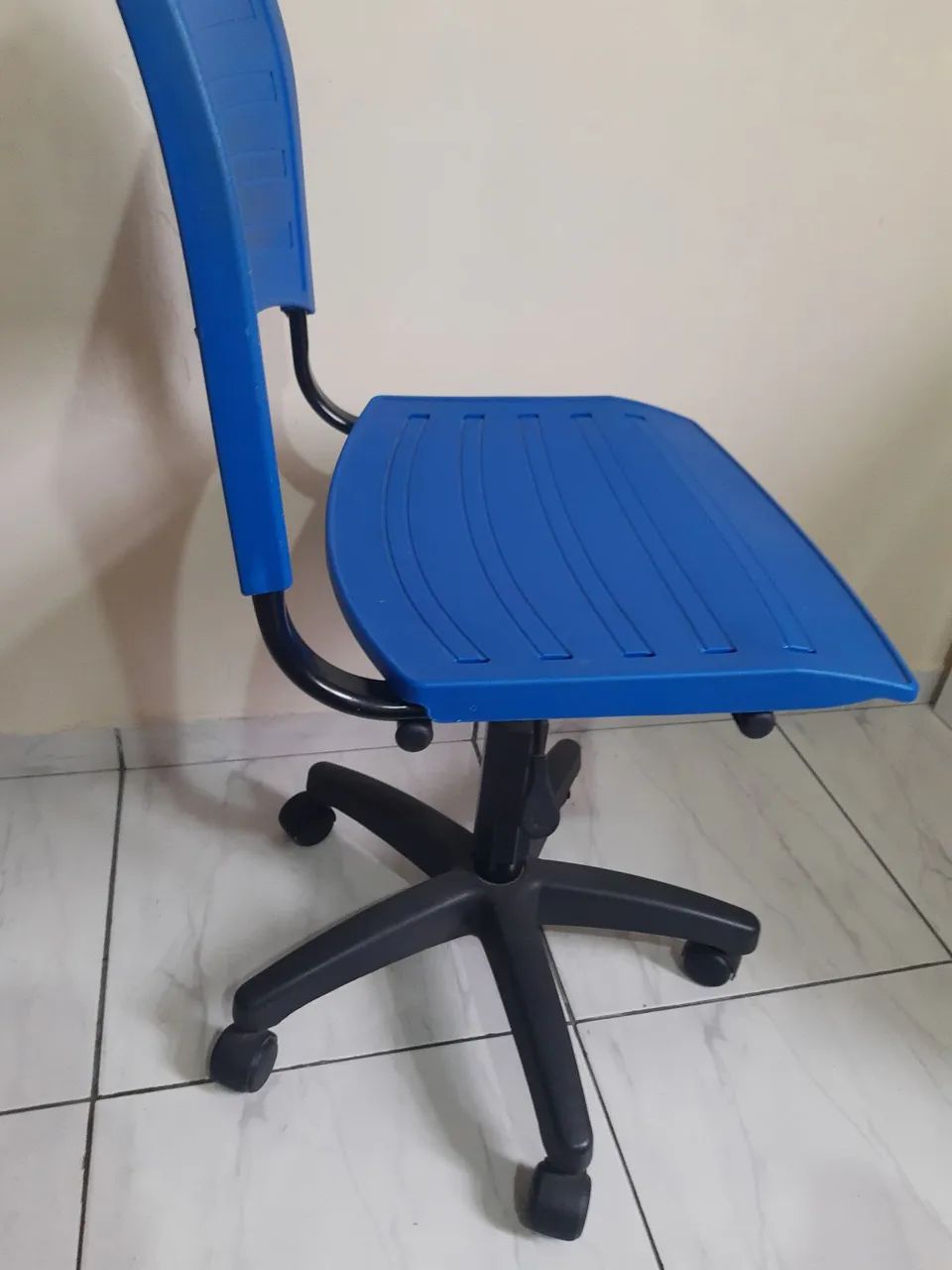 Cadeira de escritório giratória  - Foto 2