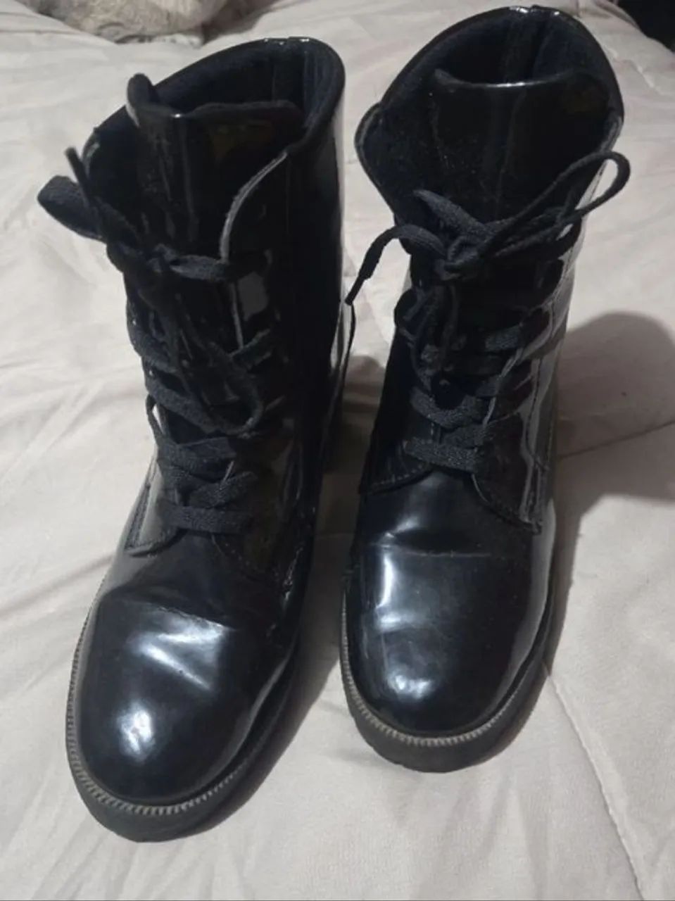 Bota Preta Feminina Tratorada - Foto 2