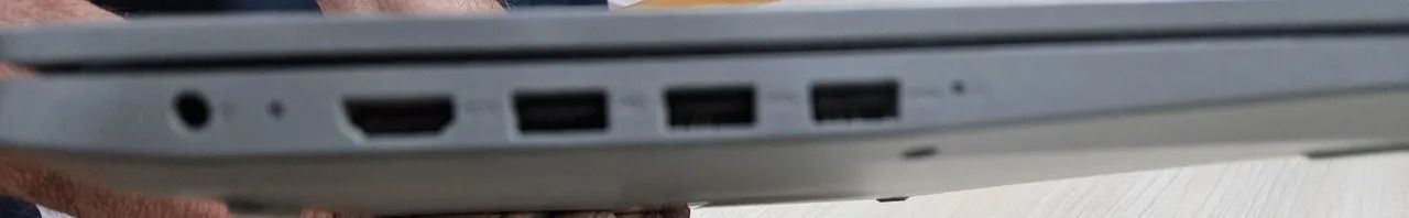 OFERTA IMPERDÍVEL!!! Notebook Lenovo Excelente Estado VTRS560 com 8Gb RAM e HD de 1Tb - Foto 3