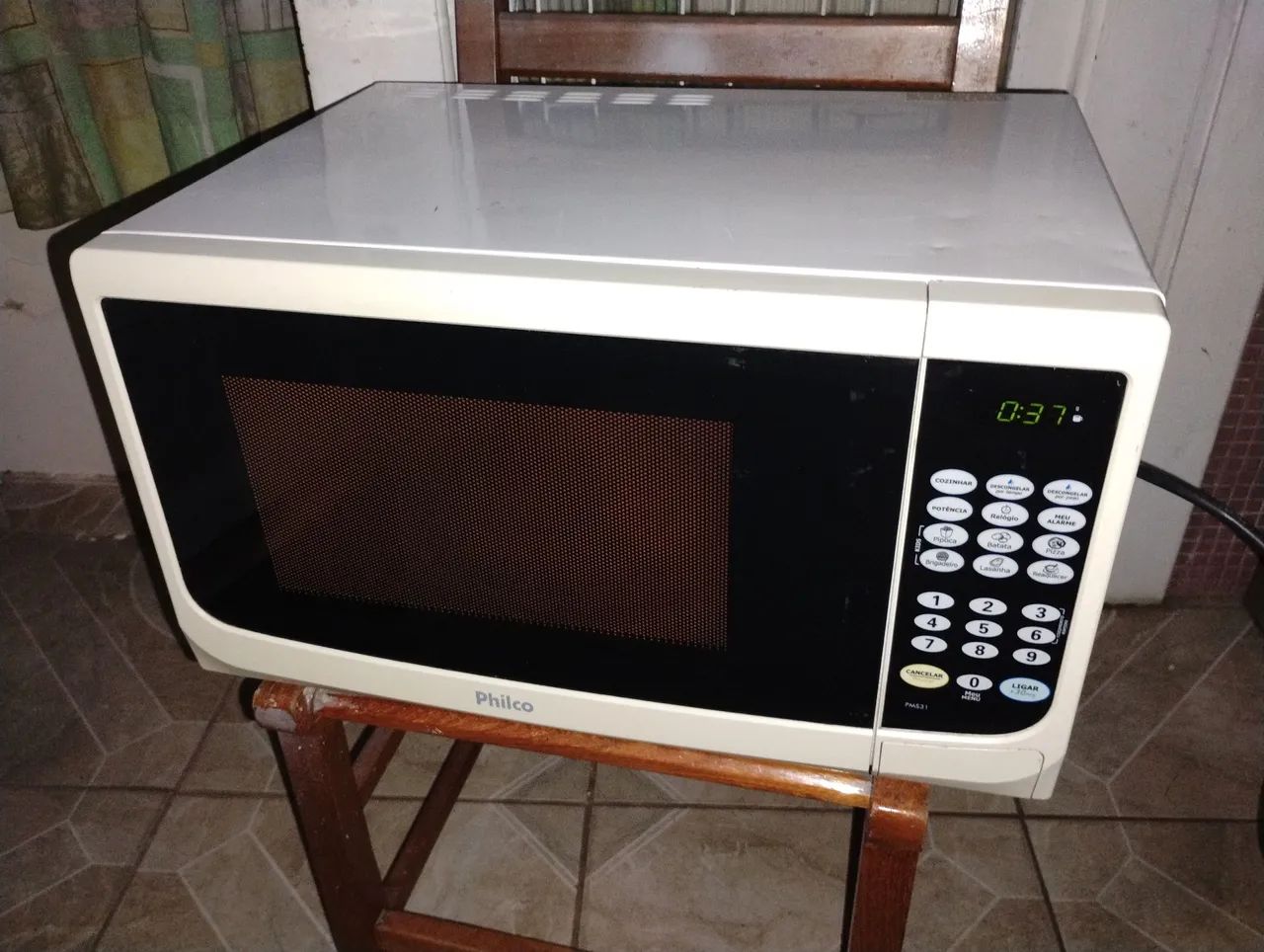 Microondas PHILCO 30 Litros 110 V - Foto 3