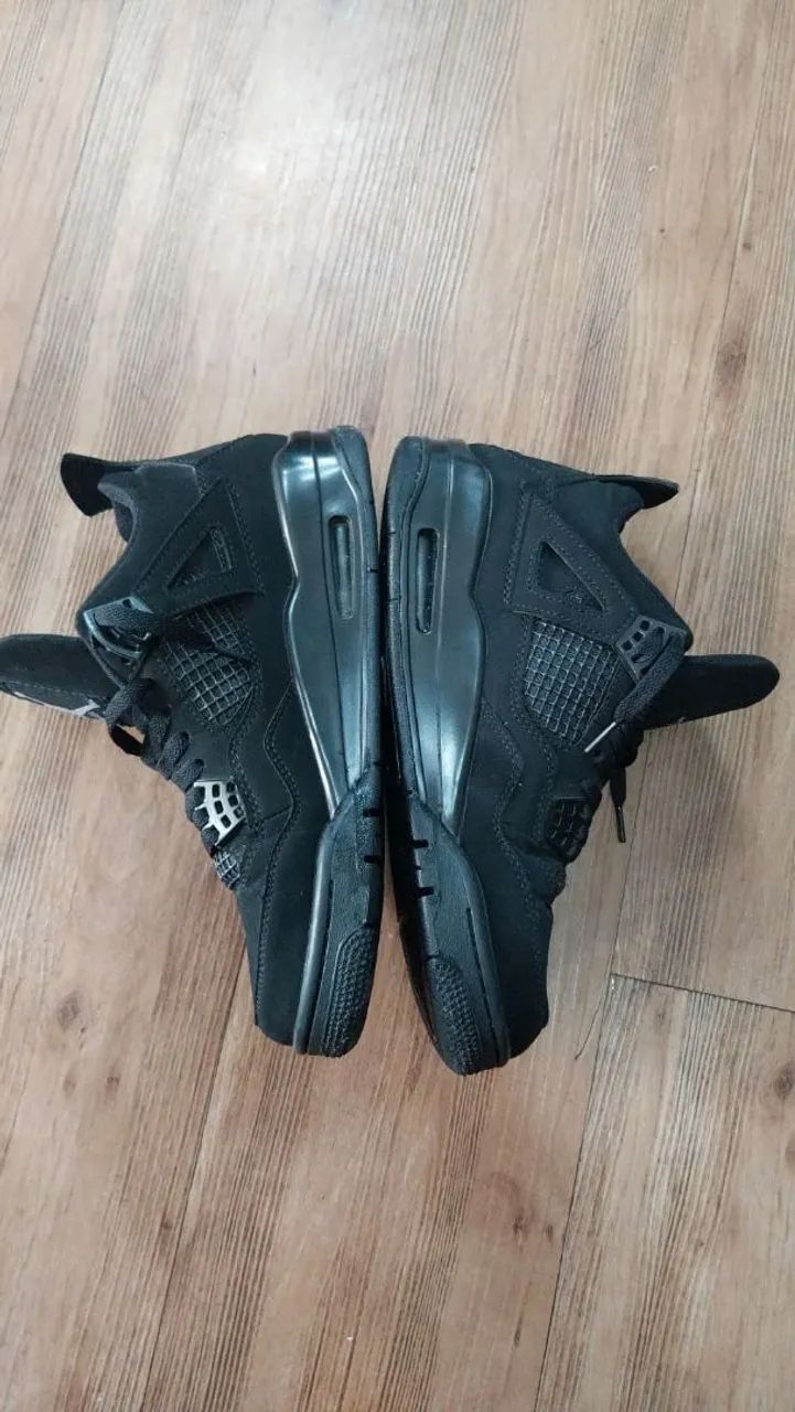 Jordan 4 Black Cat