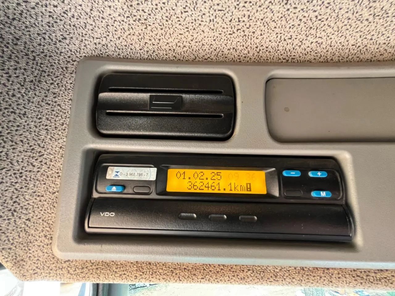 MB Axor 2544 6x2 - 2013 KM ORIGINAL - Foto 13