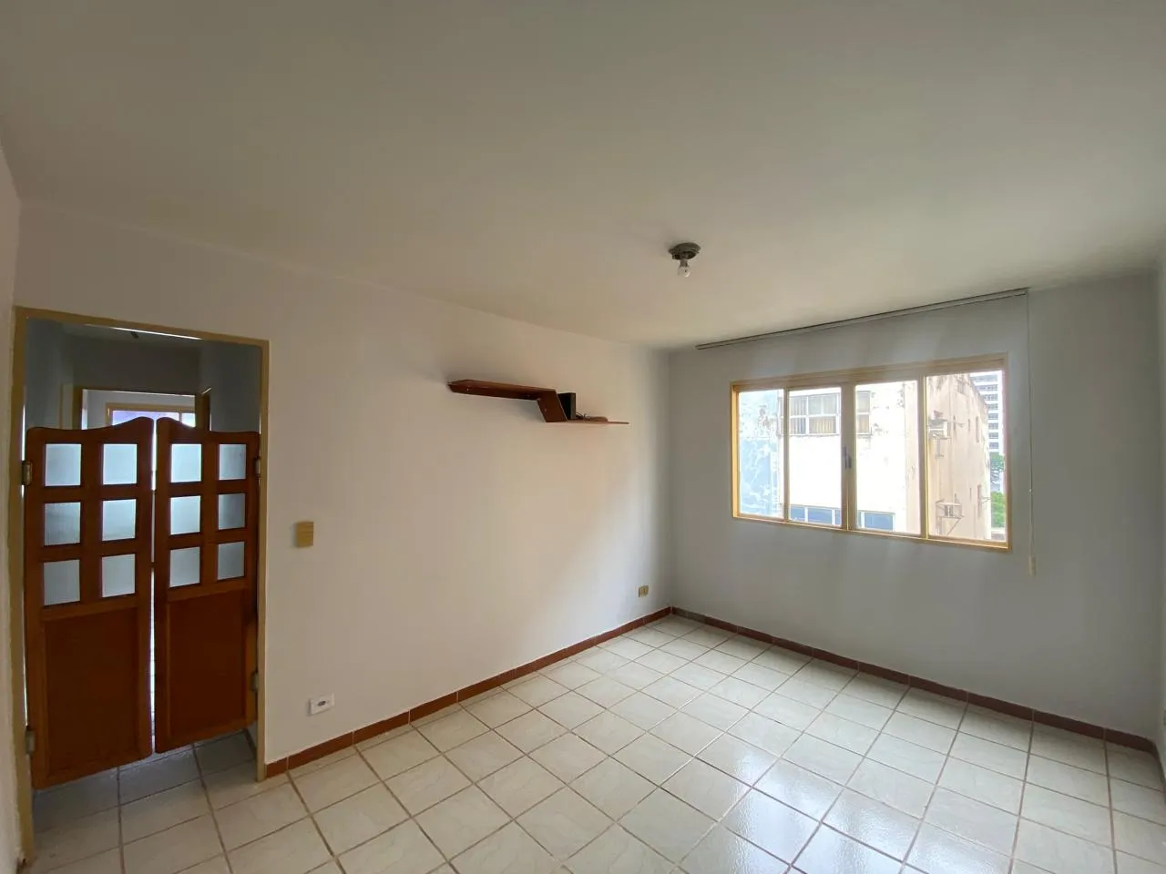 Apartamento 2/4 sendo 1 suite Proximo a Praça Cívica