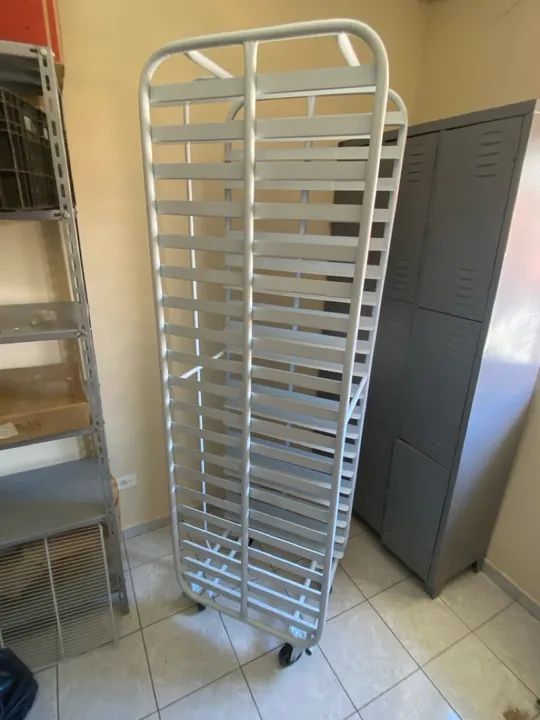 Carrinho de Padaria Esqueleto Aberto em Aço Inox na cor Branca 60x40 - Foto 2