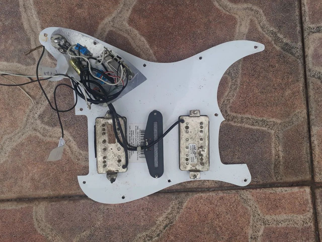 Escudo de Guitarra  - Foto 4