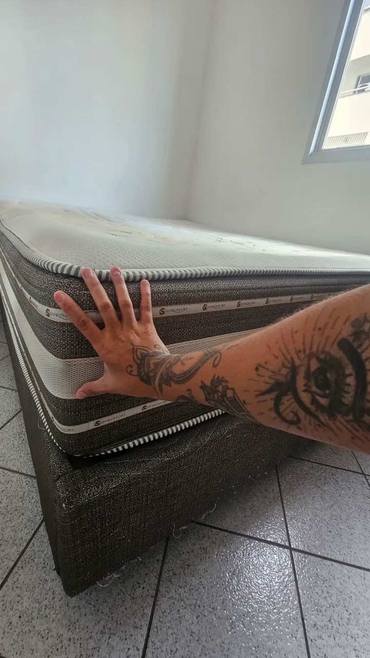 Cama queen com colchão de mola - Foto 2