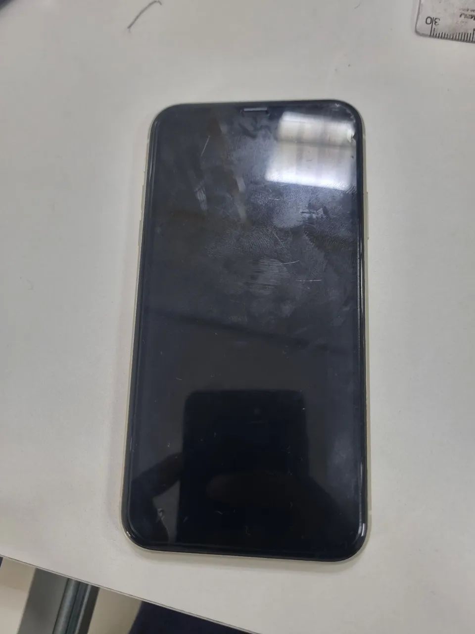 Vende-se celular ? iPhone 11 - Foto 4