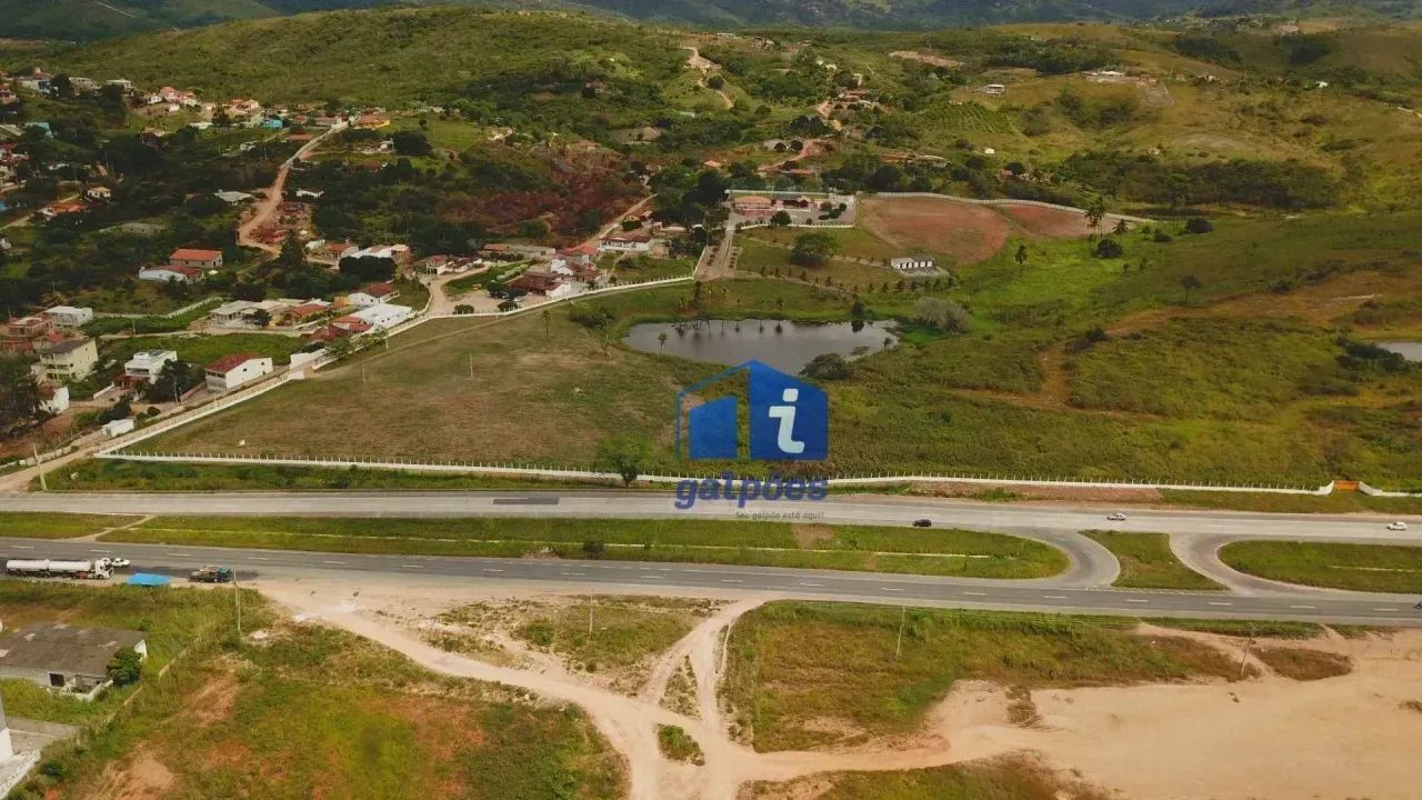 Área com 60.000 m² às margens da BR 232 em Pombos - PE