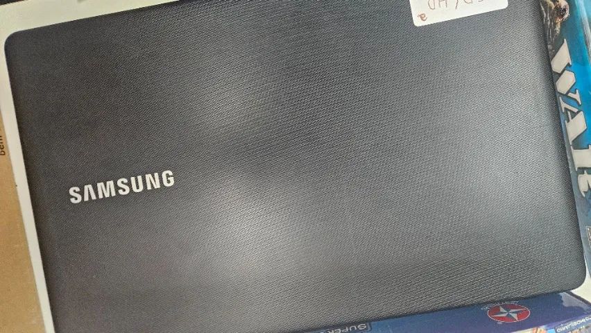 Notebook Samsung NP300E5L-KF1BR - Várias Unidades Diferentes - Foto 2