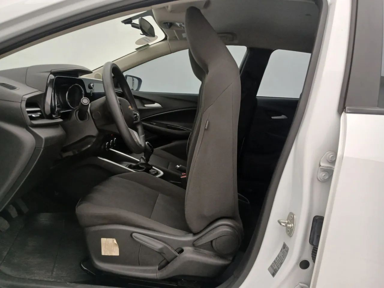 Chevrolet Onix Hatch 1.0 12V Flex Mec. 4P, foto 16 de 18