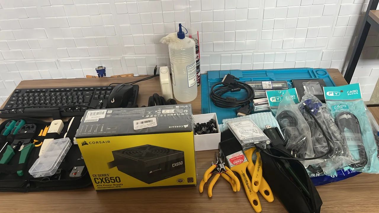 Kit técnico informática olhar descrição 