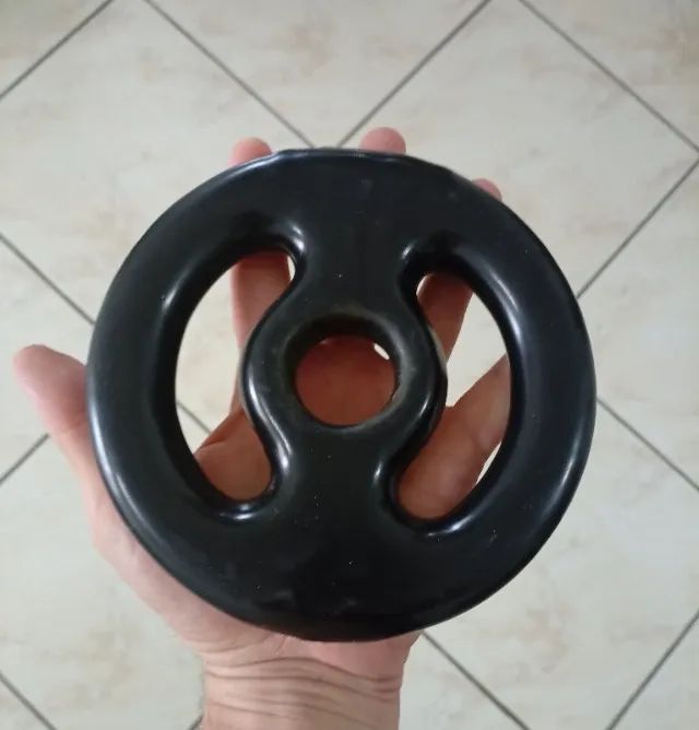VENDO 4 ANILHAS DE 2 KG - EMBORRACHADAS - Foto 2