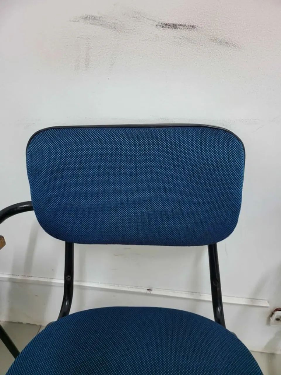 Lote 7 Cadeiras Universitárias com Prancheta - Foto 2