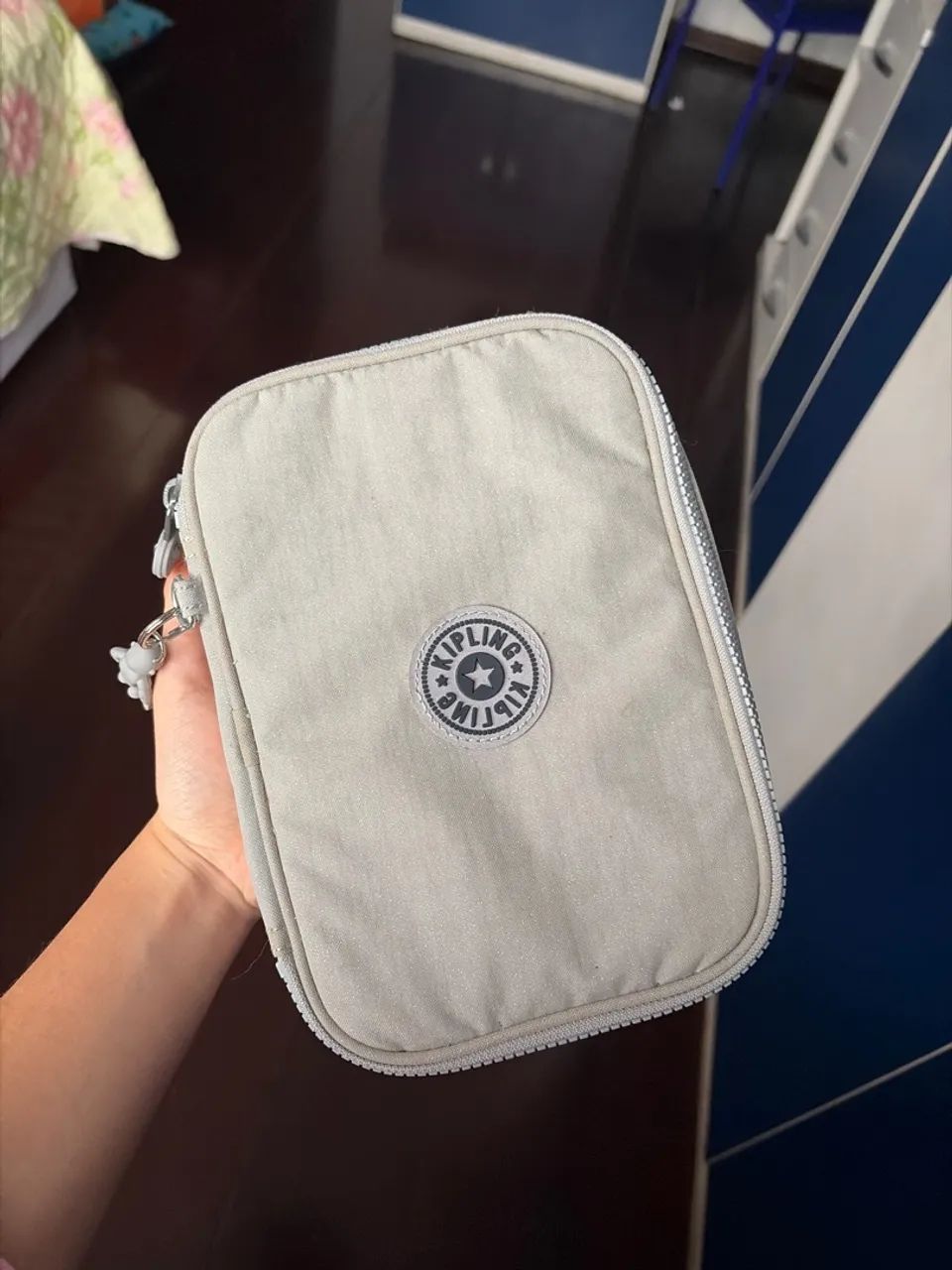 Estojo Kipling Cinza Glitter