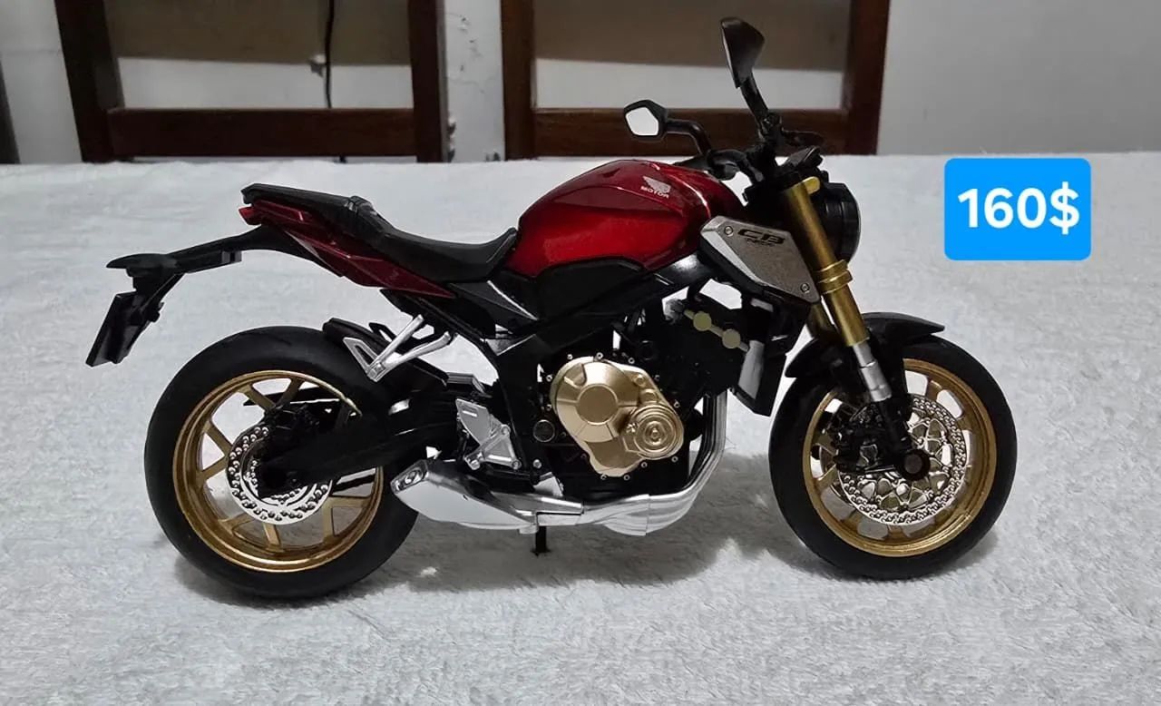Moto miniatura Honda CB650r 