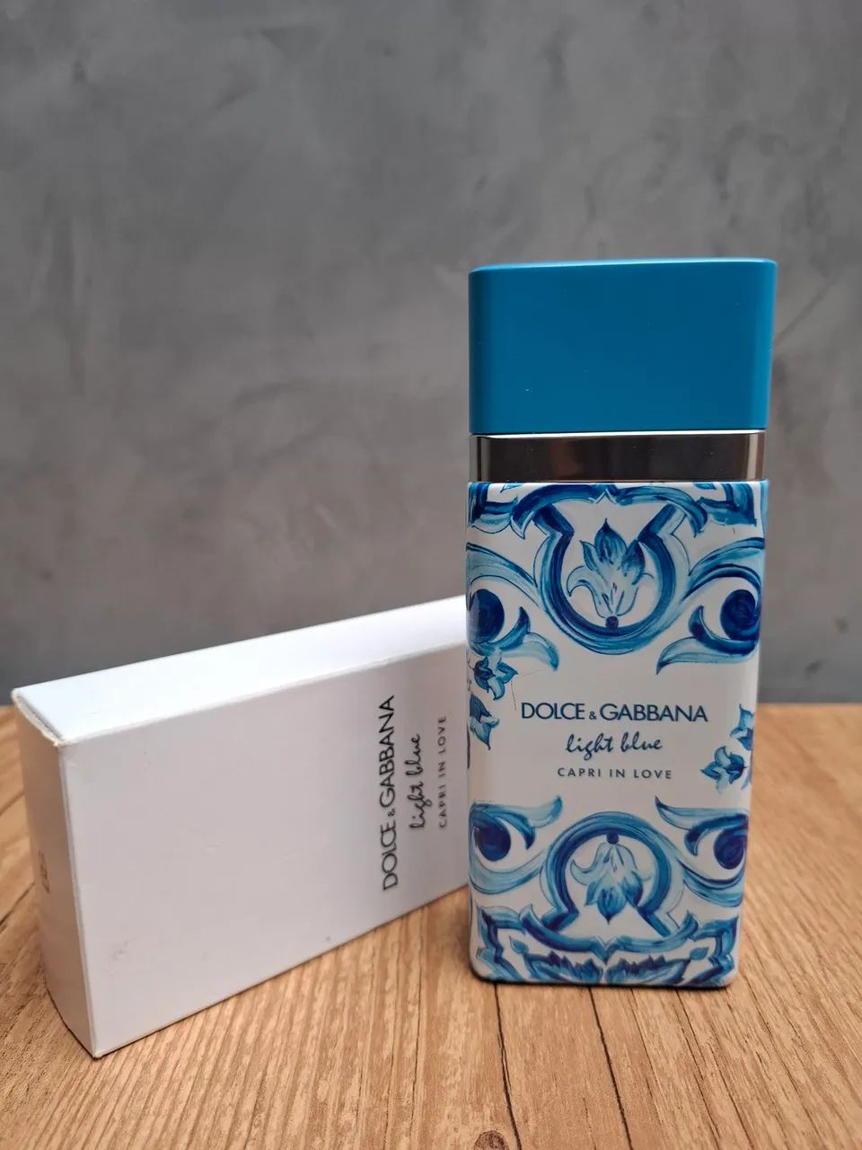 Perfume Dolce&Gabbana Light Blue Capri in love  - Foto 3
