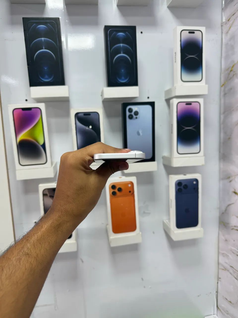 IPHONE 16 128 GIGAS BRANCO BATERIA 100%  - Foto 4
