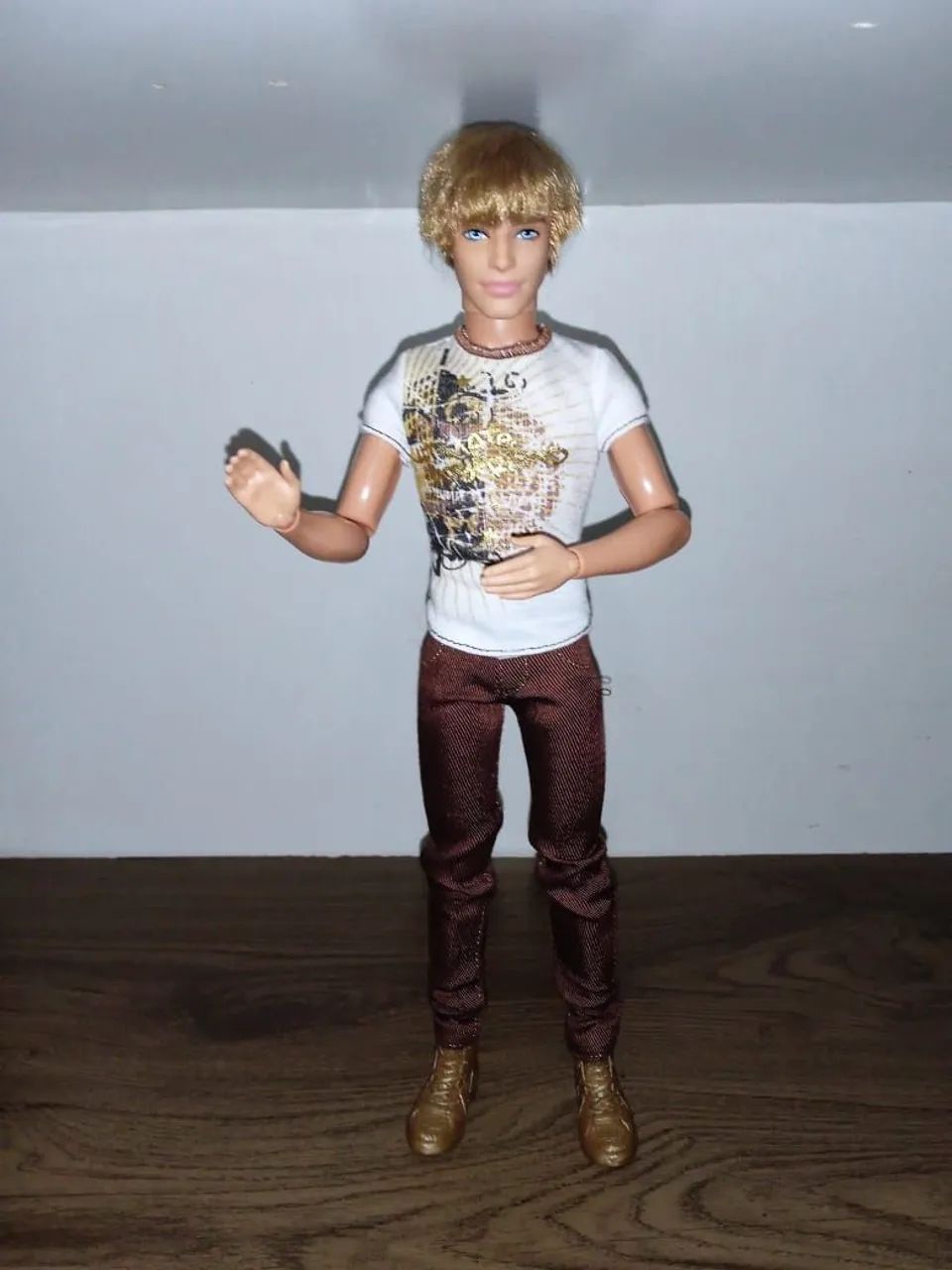 Boneco Ken Fashionista 