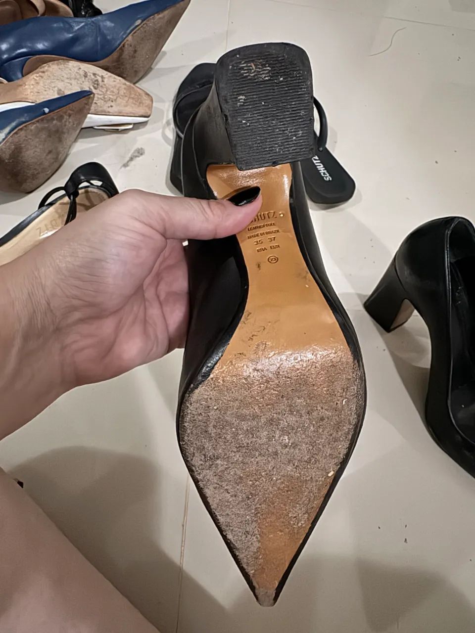 Scarpin couro Schutz  - Foto 5