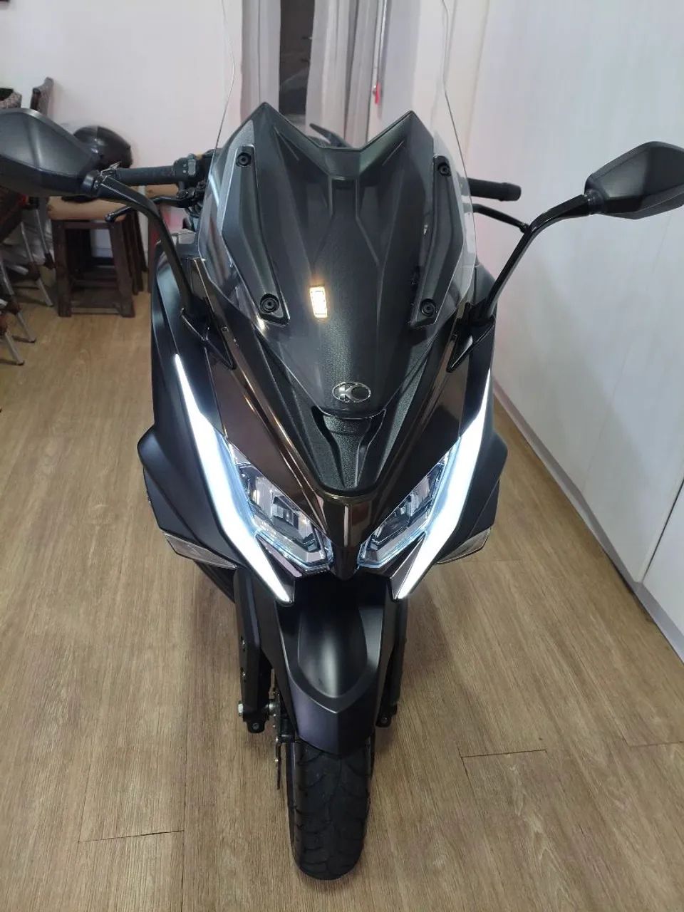 Kymco AK 550i - Foto 4