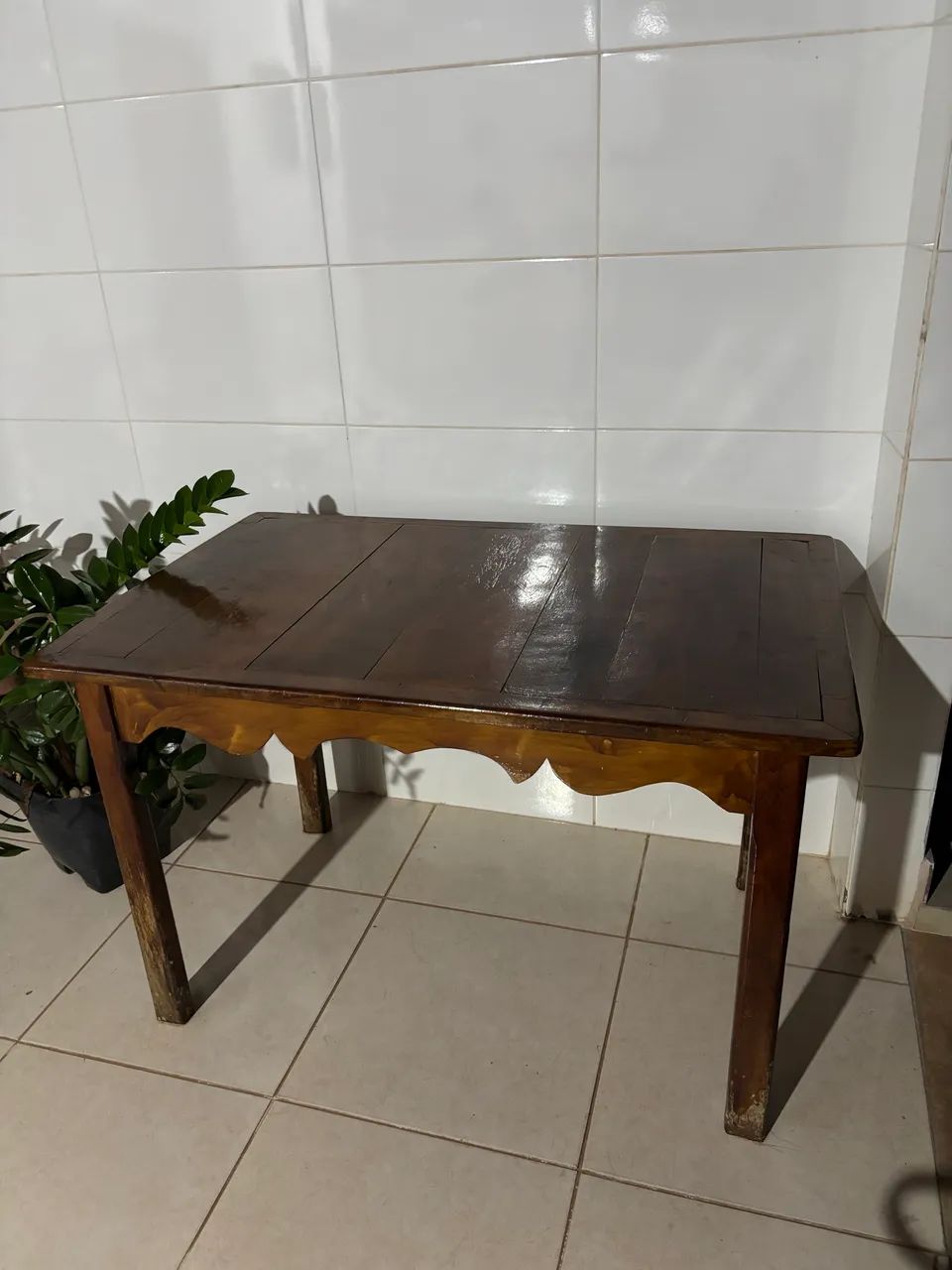 Mesa de madeira 4 lugares