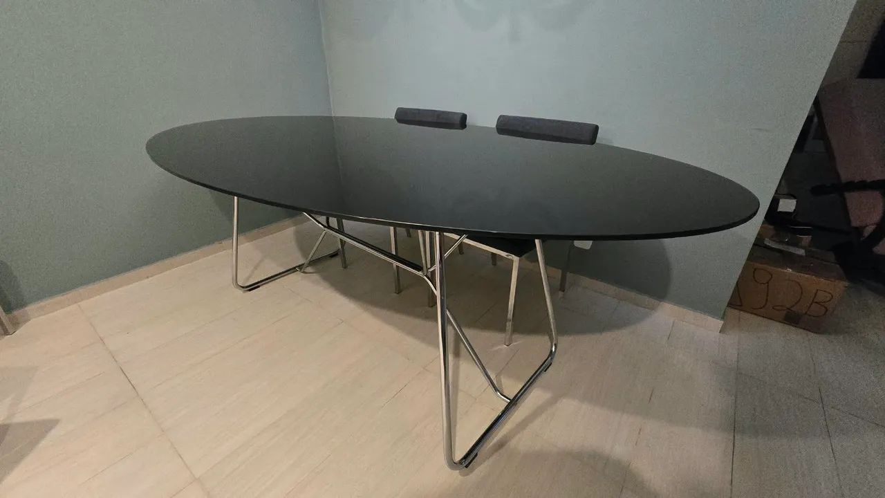 Mesa de Jantar Oval Vidro Preto 2,18m + 6 cadeiras - Foto 3